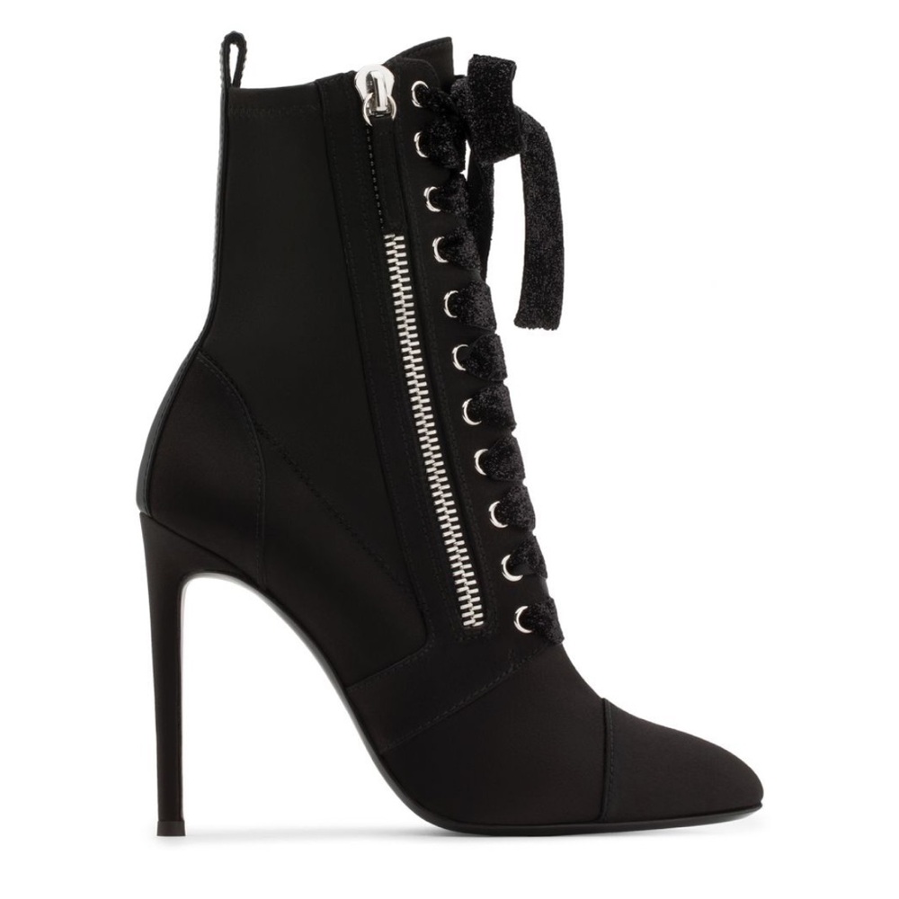 Giuseppe Zanotti Black Lace-Up Heeled Boots - Picture 9 of 16